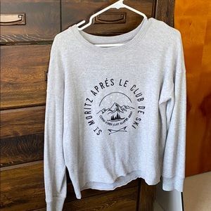 super soft grey American Eagle long sleeve fleece